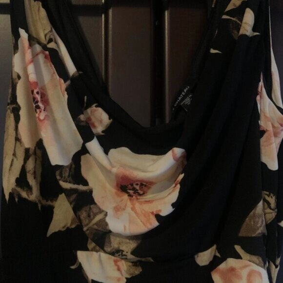 le Chateau Pattern Dress NWT - Picture 5 of 5